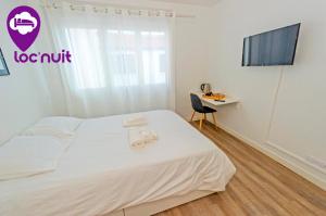 B&B / Chambres d'hotes Loc'Nuit - Chambres Tout Confort - Hyper Centre AGEN : Chambre Double avec Salle de Bains Privative