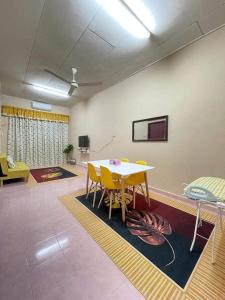 SRI TEGUH HOMESTAY