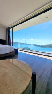 Promotion Early Booker Ocean Front Villa 500m2 with 4 bedrooms and swimming pool