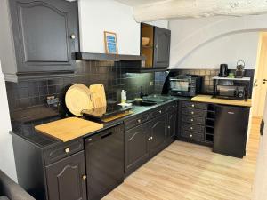 Appartements Charmant studio climatise a 200m de la plage : photos des chambres