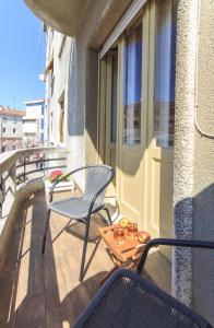 Spacious & Smart Center Apartment