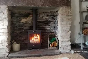 Cosy Cottage, 5 miles from Snowdon Base Camp with Log Burner and Mountain Views - Moel-tryfan