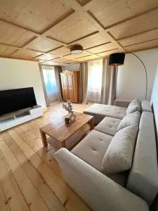 Helle gemütliche Ferienwohnung in Schwarzwaldhof - Ibach