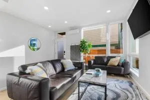 Red Maple Retreat in Leschi - Mount Baker