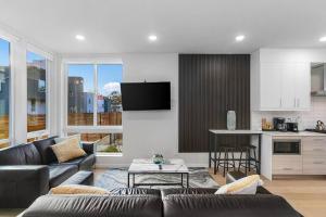 Red Maple Retreat in Leschi