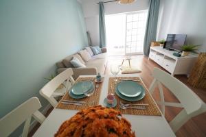 Cascais 2 bedroom apartment with sunny terrace