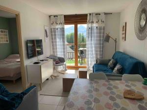 Appartements T2 au pied des pistes de La Joue du Loup avec piscine et sauna : photos des chambres