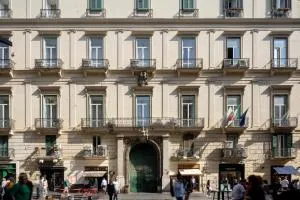 Napolit'amo Hotel Principe - نابولي