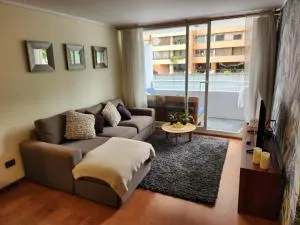 Alto Las Condes - A pasos del Mall - Excelente y cómodo Departamento p/2 personas - Los Andes