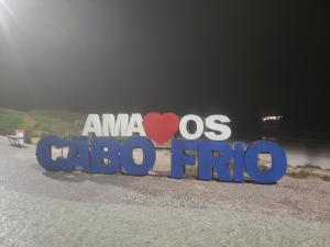 Apto Cabo Frio RJ Mobiliado há 170 metros da Praia do Forte com Wi-Fi e Garagem coberta