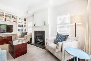 The Chatsworth Chic Urban Living near High St