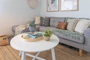 Scandi Beach Breeze Minutes from Glenelg Beach