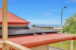 The Seaside Loft - A Breezy Beachside Lifestyle