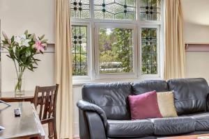 The Nook Peaceful Toorak Gardens Retro Cottage