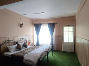 Sri Vrindavan Guest House Pure Veg