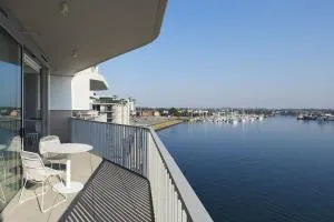 Talle by Follo - Hamilton