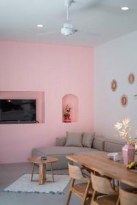 Charming Brand New 2BR Villa: Tranquil Canggu