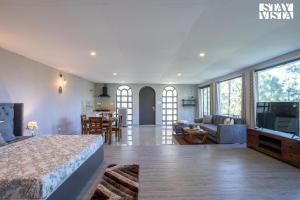 StayVista at Walk in the Woods