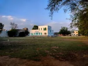 Boutique Homestay With Art Center in Courtyard House - Jaisamand