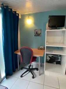 Charmant studio calme avec terasse & parking privé