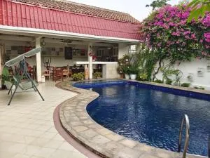 The Sangtus Home - Sukaraja