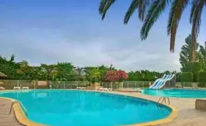 Mobil home pour 6, près de la mer, dans un camping 4 étoiles à 20min de Montpellier. - Mireval