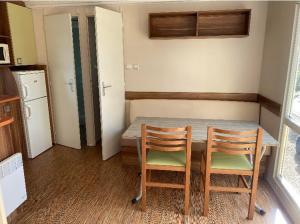 Campings Mobil home pour 6, pres de la mer, dans un camping 4 etoiles a 20min de Montpellier. : photos des chambres