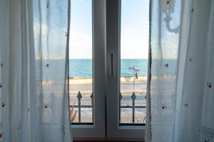 La casa del mar by Gades Gestión
