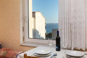 Apartments by the sea Duce, Omis - 5973