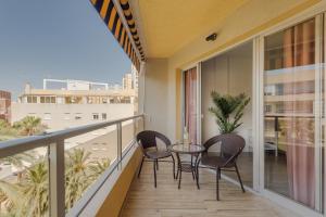 Golden Apartment in Palm Park