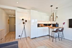 Le Flore SCLS - Wifi, Clim, Terrasse