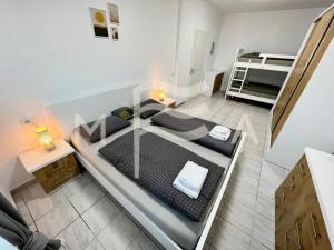 Tiara Beach Apartment