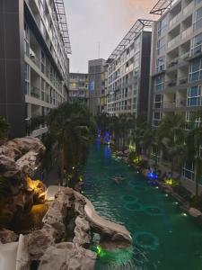 Centara Avenue 2 Bedrooms Pool View