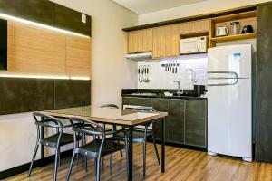 Studio novo bem localizado à 750m da praia STI209