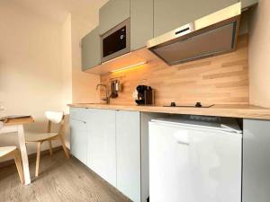 Appartements Charmant Studio Beaux Arts avec Clim et terrasse : photos des chambres