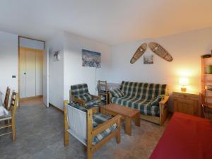 Appartement 2 pièces rénové avec balcon et casier à ski au cœur de Montchavin - FR-1-181-2533