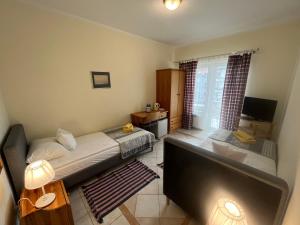 Twin Room with Balcony room in Gościniec Jantar