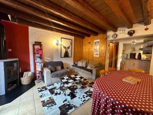 Chalets Chalet proche des pistes, 10 personnes, 4 chambres - CH45 : photos des chambres