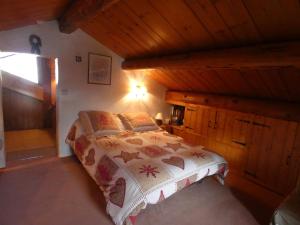 Chalets Chalet proche des pistes, 10 personnes, 4 chambres - CH45 : photos des chambres