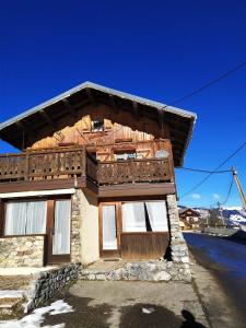 Chalets Chalet proche des pistes, 10 personnes, 4 chambres - CH45 : photos des chambres