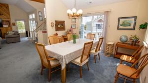 Oceanside, Close to Beach Access, Close to Shopping, Community Amenities, 717, Captains Quarters