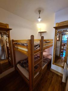 Appartements Appartement confortable, 4 personnes, 1 chambre, 1 coin montagne - ALPINA03 : photos des chambres