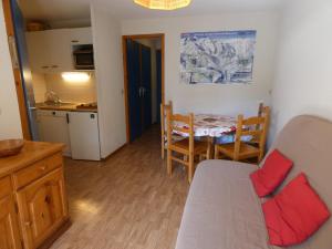 Appartements Appartement centre village, 4 personnes, 1 chambre, 1 coin montagne - VLI24 : photos des chambres