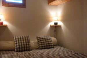 Appartements Appartement centre village, 6 personnes, 1 chambre, 1 coin montagne - VLI44 : photos des chambres