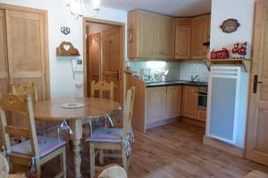 Appartements Appartement cosy, 5 personnes, 1 chambre, 1 coin montagne - ECRINI06 : photos des chambres