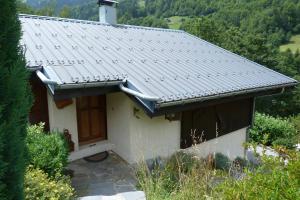 Chalet rénové, 9 personnes, 3 chambres, 1 mezzanine - CH09