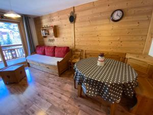 Appartements Appartement chaleureux, 4 personnes, 1 chambre, 1 coin montagne - MONTA11 : photos des chambres