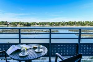 Hotels Hotel Le Pavillon Bleu : photos des chambres