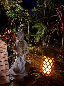 Tiny House with Views and Jacuzzi in Anton Valley