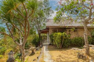 Annaya House